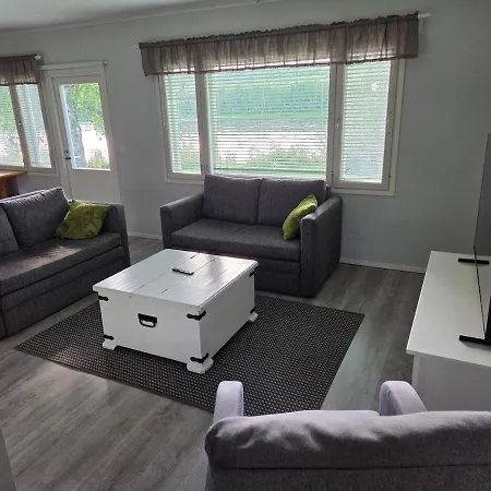 别墅 Nivanranta - On The Banks Of The Tornionjoki River 佩洛